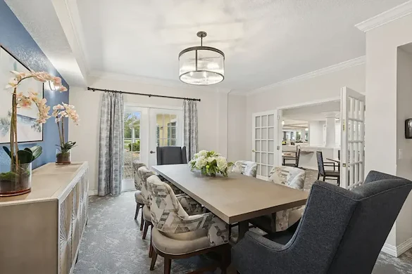 Image of Lexington Manor (6)