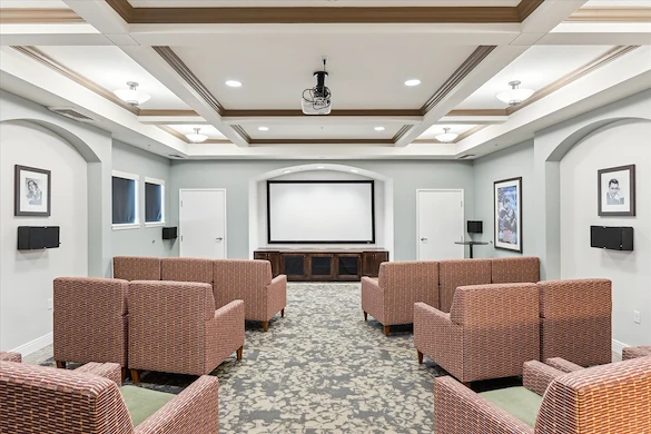 Image of The Oaks (4)