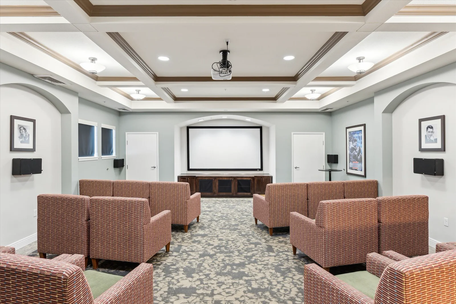 Image of The Oaks (4)