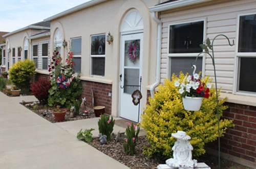 Image of Country Pines Retirement Community (2)