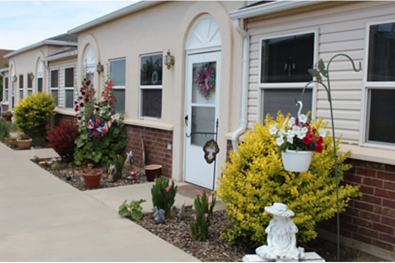 Image of Country Pines Retirement Community (2)