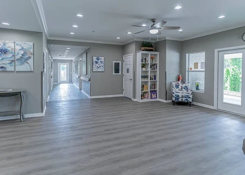 Image of Silver Leaf Denison on Crawford (6)