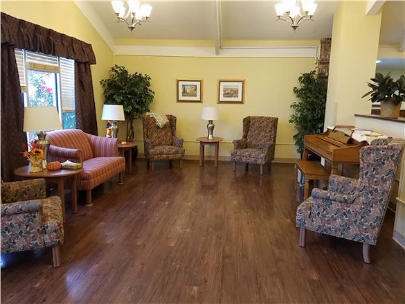 Image of Pin Oaks Living Center (4)
