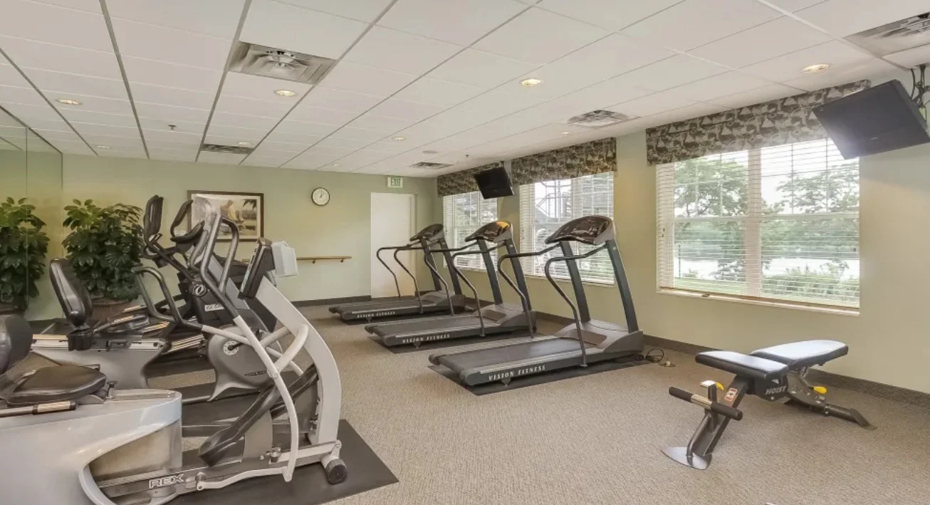 Image of Applewood Pointe of New Brighton Cooperative (2)