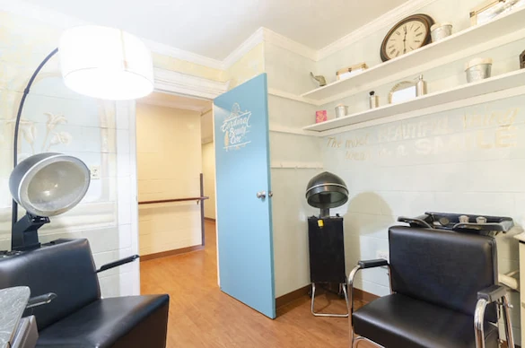 Image of Cardinal Senior Living Bedford (8)