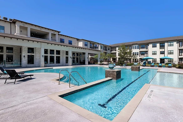 Image of Ivy Point Kingwood (9)