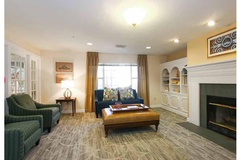 Image of Carriage House Senior Living Community (10)