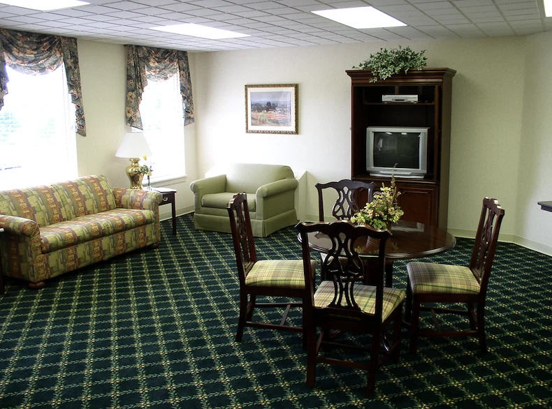 Image of Evangelical Home - Saline (3)