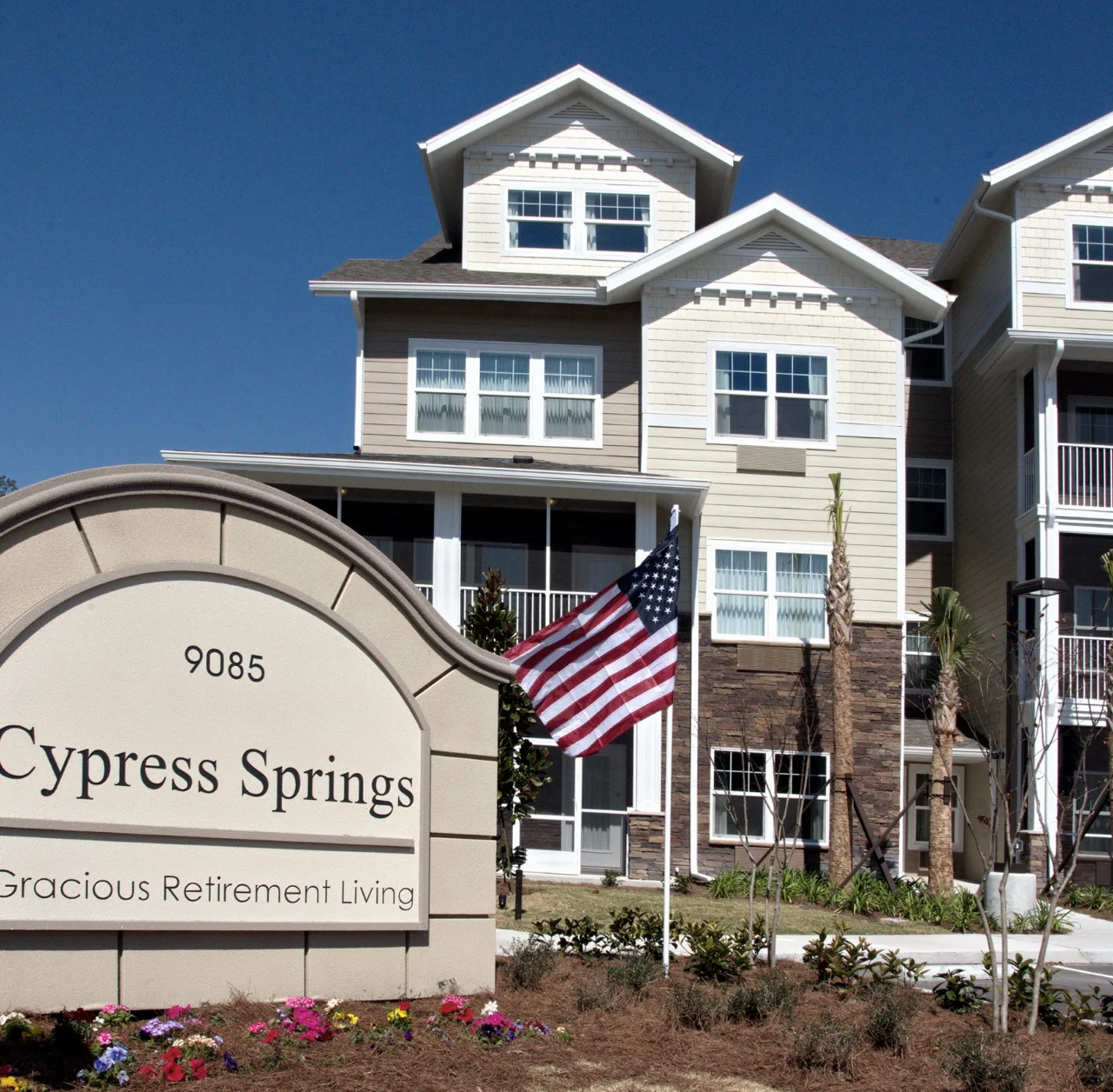Cypress Springs Gracious Retirement Living Hawthorn Senior Independent Living in Lakewood Ranch, Florida front exterior welcome sign