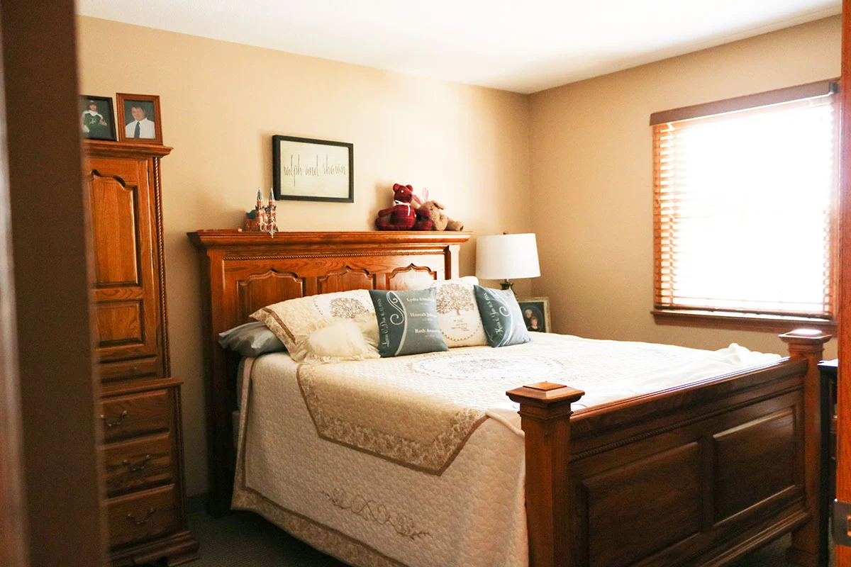 Image of Vancrest of Delphos (6)