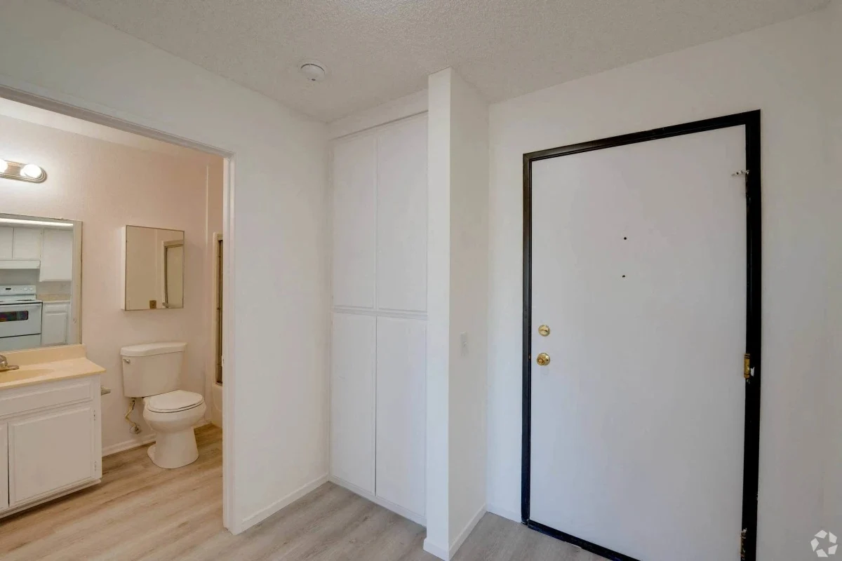 Image of Flamingo Garden Senior Apts (4)