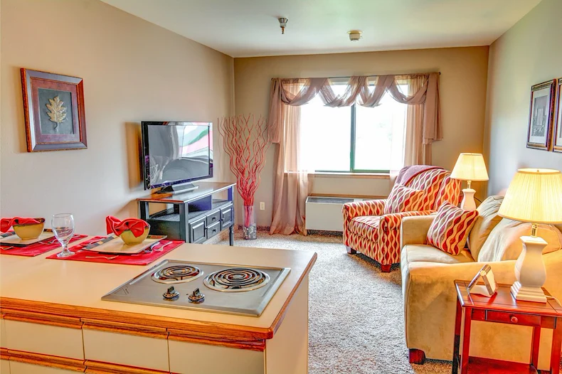 Grande Ronde Retirement Residence senior living community offering independent living, assisted living, and respite care in La Grande, OR, apartment living room