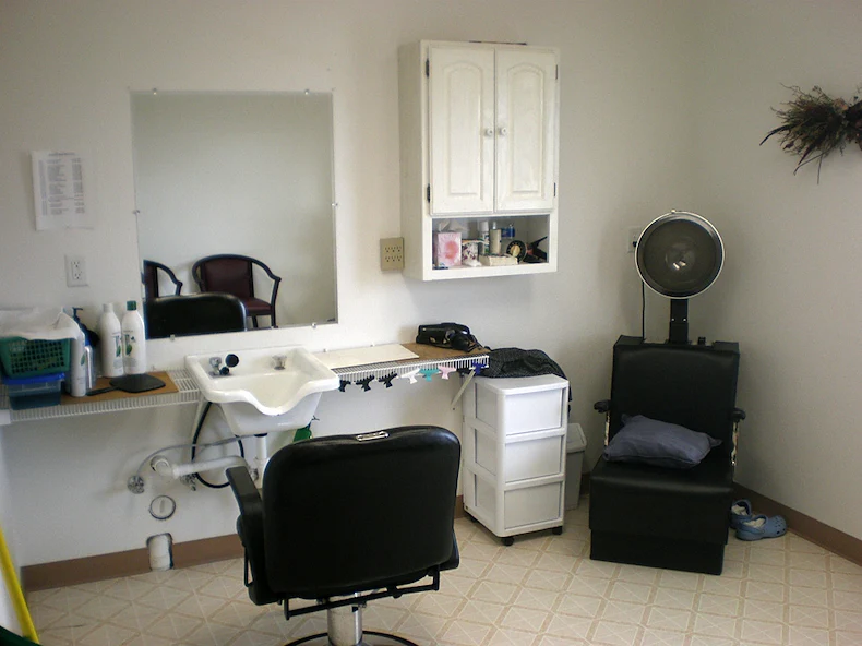 Image of Eagle Springs Retirement (6)