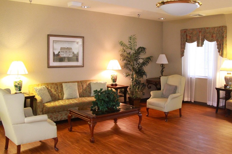 Image of Lakeside Health & Rehab Center (4)