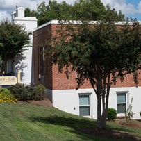 Image of White Oak Manor - York (3)