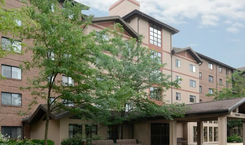 Image of One Lincoln Park (1)