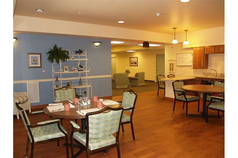 Image of Grand Pines Assisted Living Center (3)