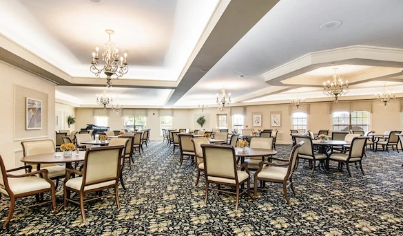 Image of Oakmont Manor (4)
