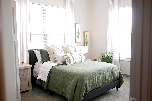 Astral at Auburn apartment bedroom
