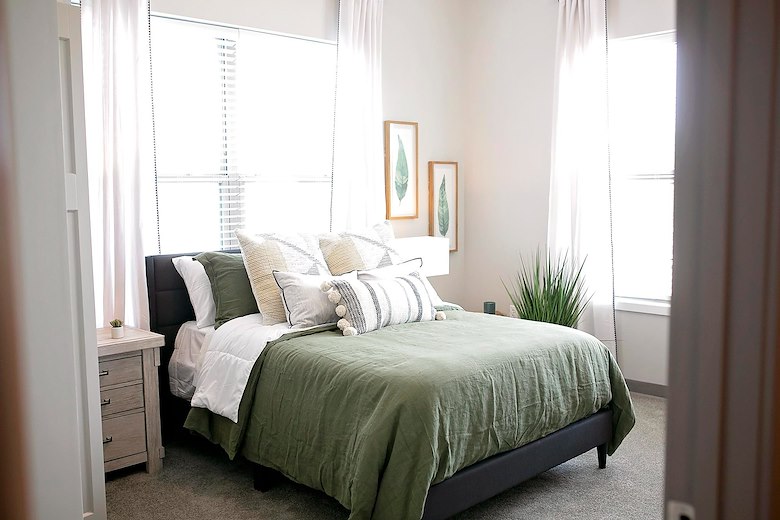 Astral at Auburn apartment bedroom