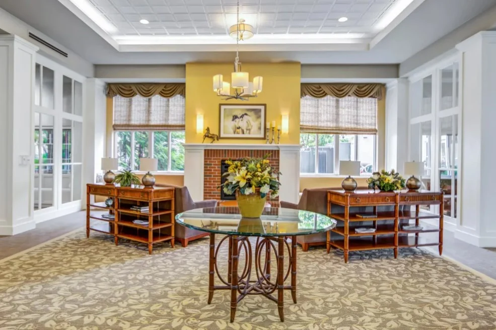 Image of Merrill Gardens at Madison (3)