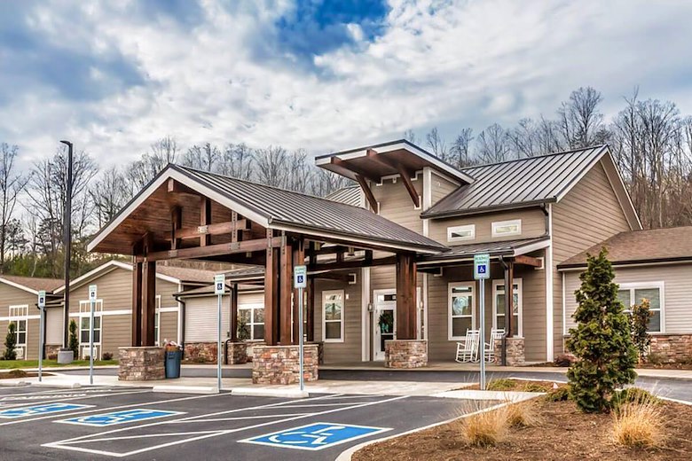 Image of Pinnacle Assisted Living (1)