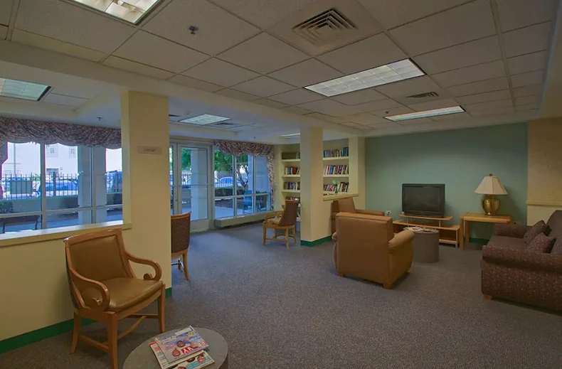 Image of Senior Suites of Central Station (2)