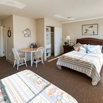 Image of Cedarhurst of Bloomington (10)