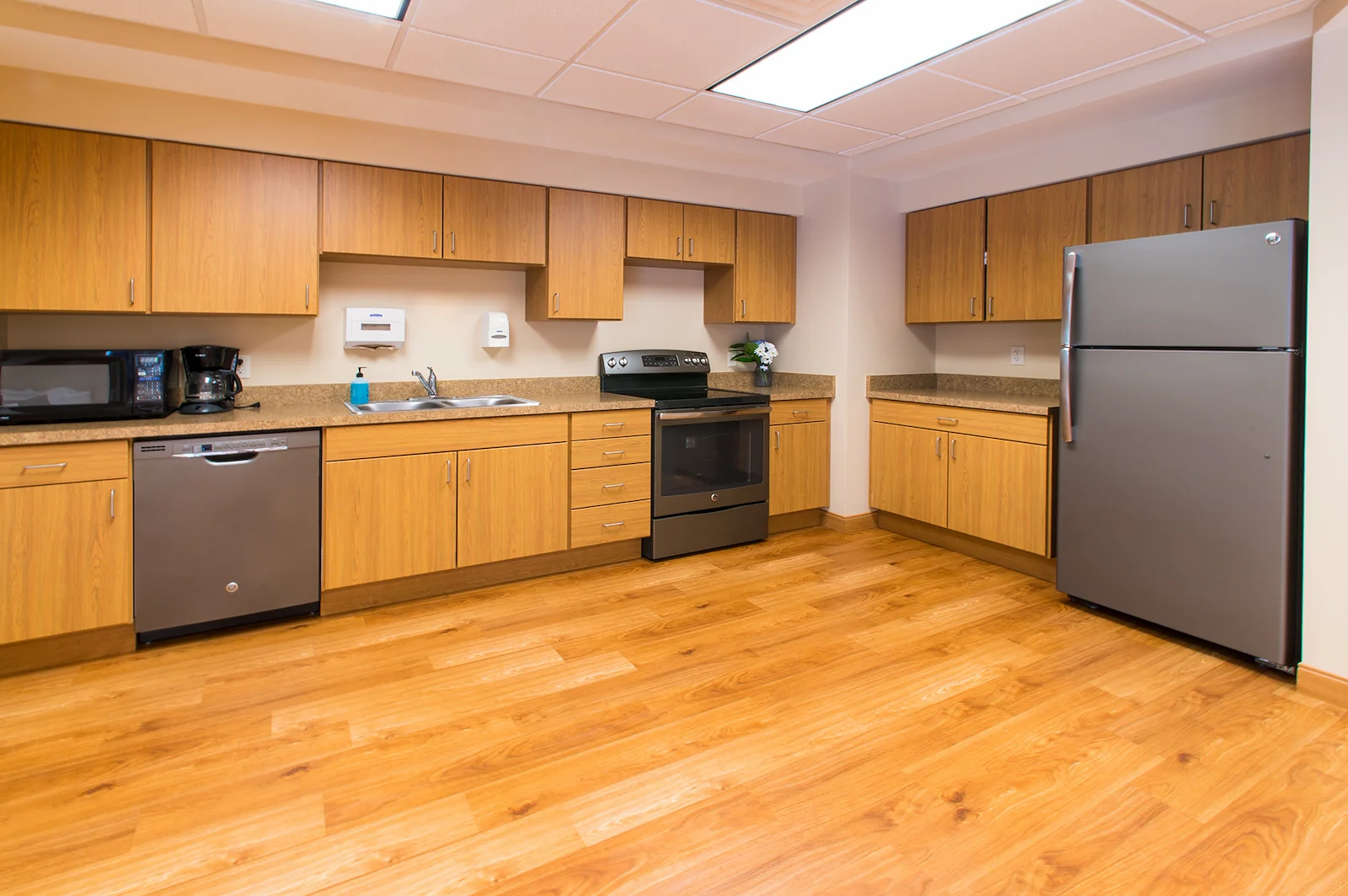 Image of Madeira Healthcare Center (7)