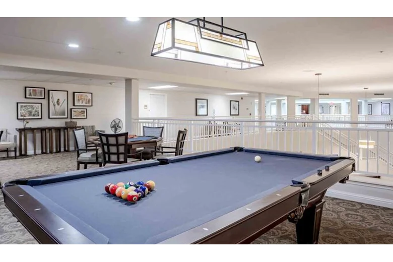 Image of Creekside Oaks Retirement Community (4)