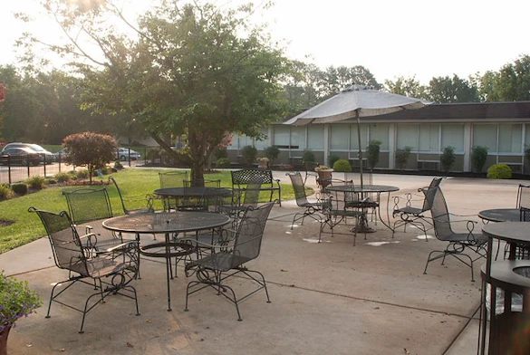 Image of Nhc Healthcare, Columbia (3)