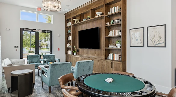 Image of Everleigh Deerfield (6)