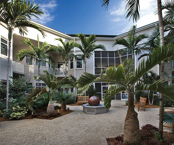 Image of Chateau At Moorings Park, The (1)