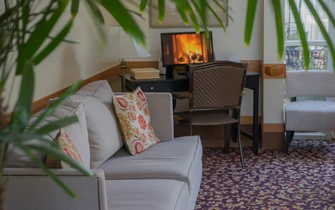 Image of The Californian (3)