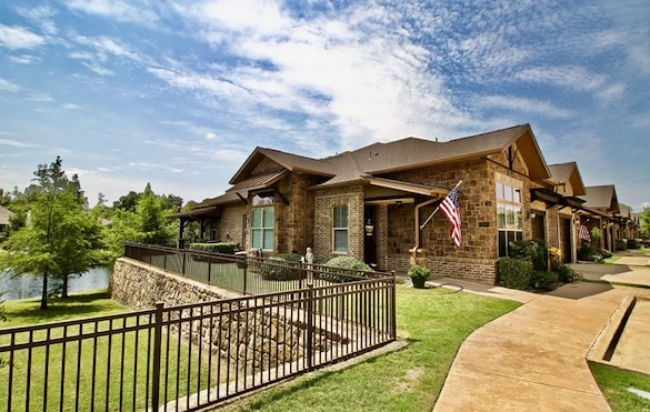 Active adult living and independent living at Watercrest at Mansfield in Mansfield, TX, outdoor space