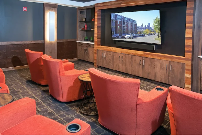 Image of The Cambric (7)