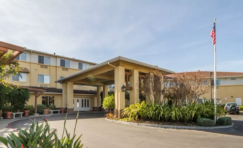 Image of Carlton Senior Living San Jose (1)