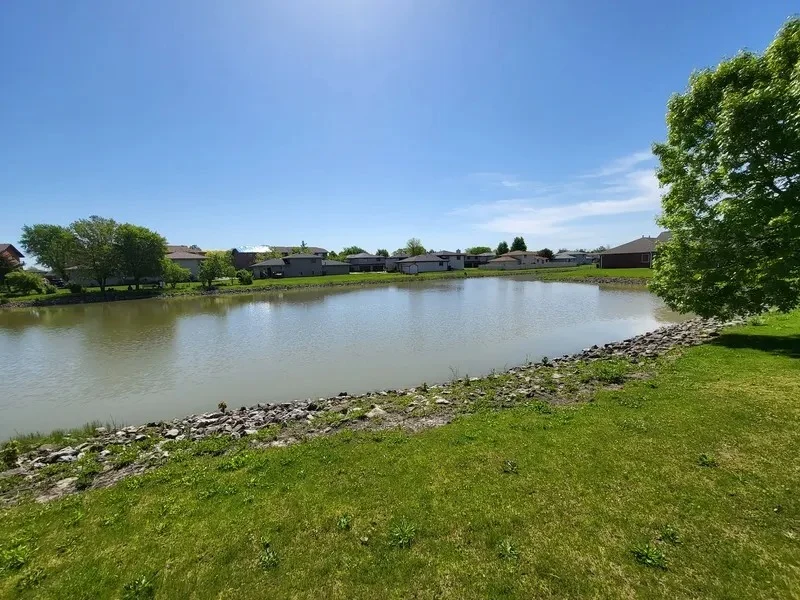 Image of Lake Pointe Landing (5)