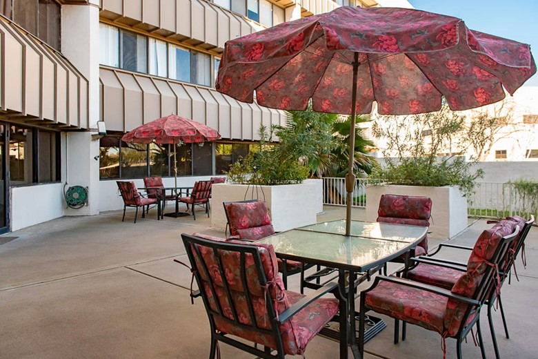 Image of Life Care Center Of North Glendale (8)
