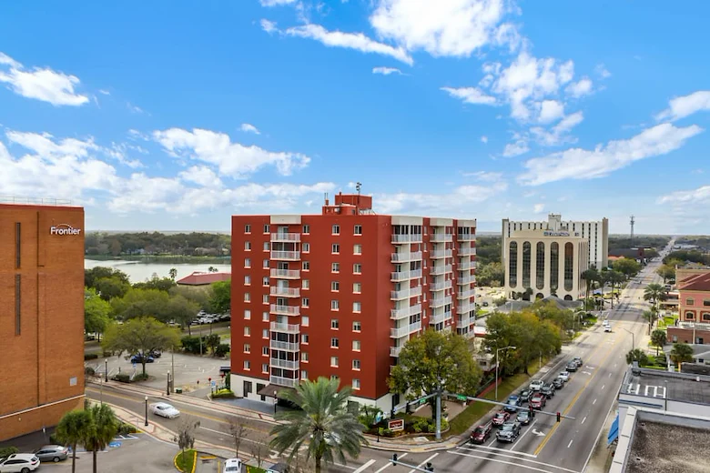 Image of Lake Morton Plaza (1)