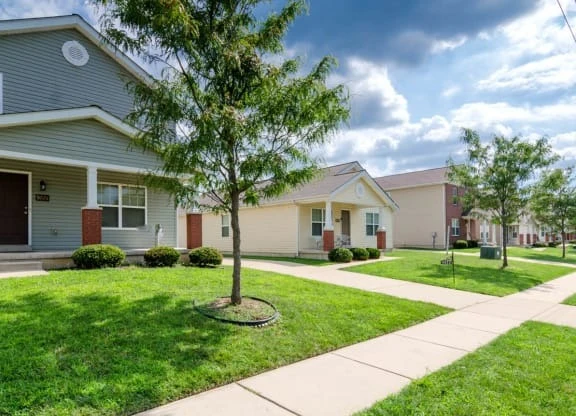 Image of River Roads Manor (3)