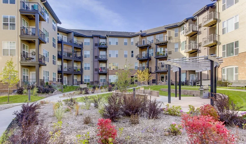 Image of The Legends at Silver Lake Village (2)