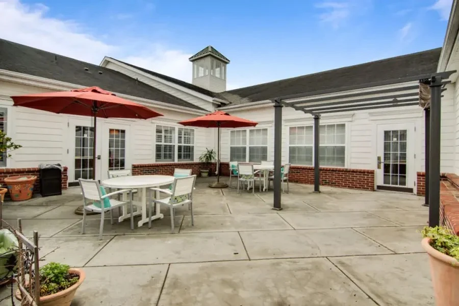 Image of Oaks at Daniel Island (3)