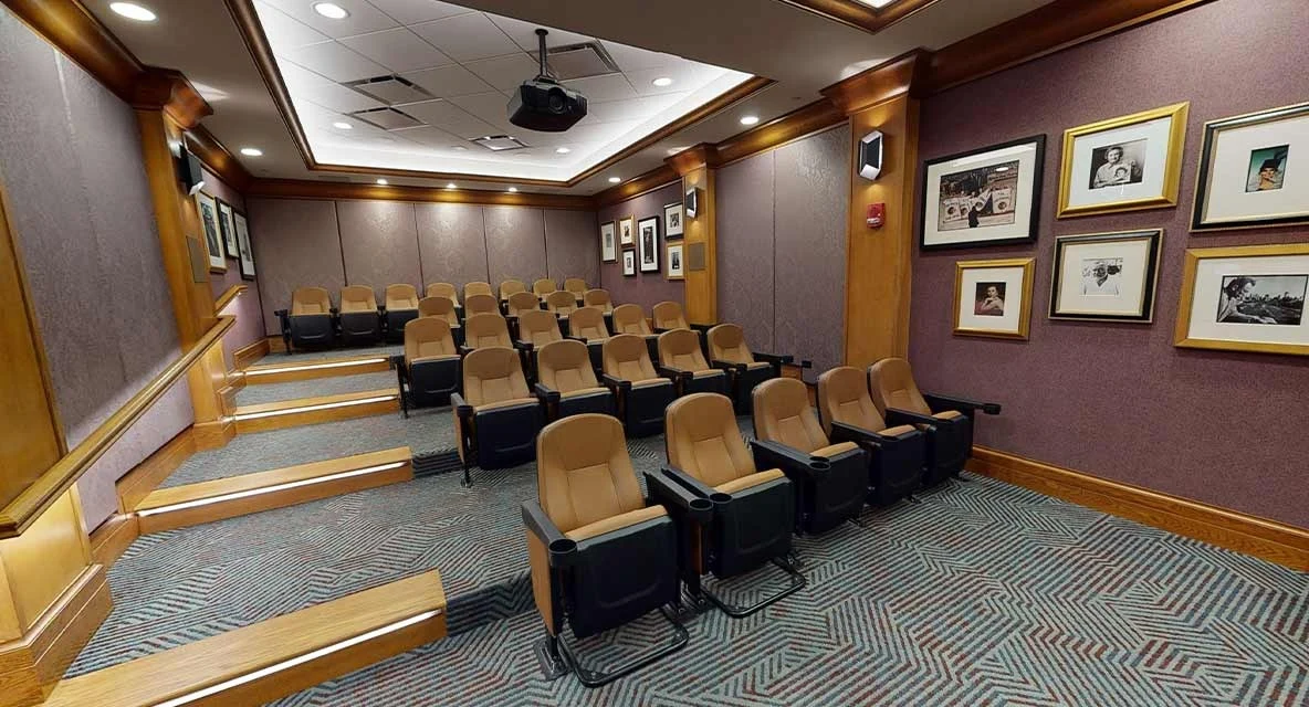 Image of Vi At The Glen (8)