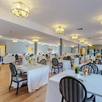 Image of Savant of Burbank East (4)