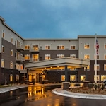 Independent living, assisted living, memory care, and respite care at Broadwell Senior Living – Plymouth in Plymouth, MN, front exterior and entrance