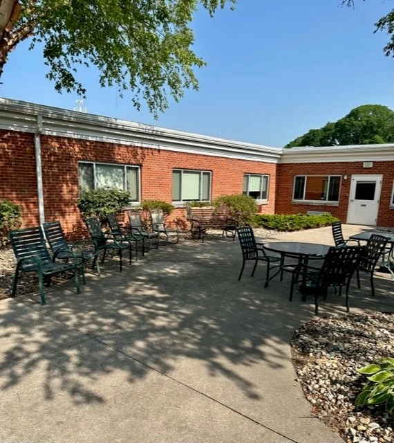 Image of Allure Of Quad Cities (3)