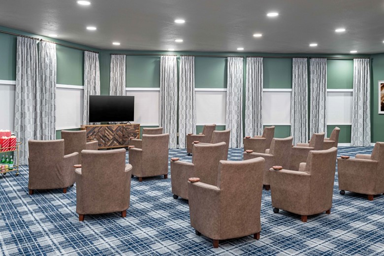 Image of Rivercrest Place (5)