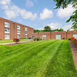Image of Warren Place Apartments (4)