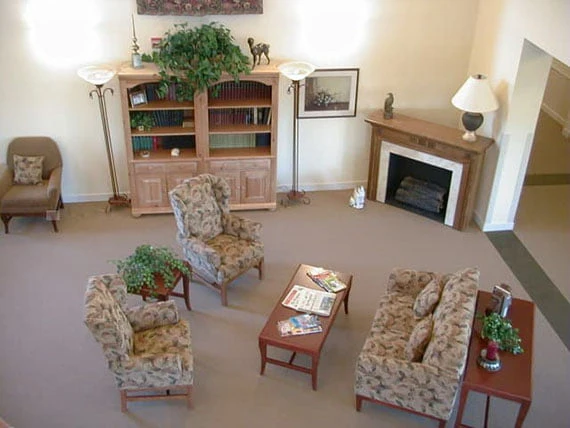Avamere at Sherwood Assisted Senior Living living room